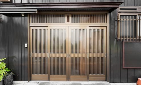 Jakie korzyści niesie ze sobą wybór nowoczesnych bram wjazdowych z automatycznym otwieraniem?