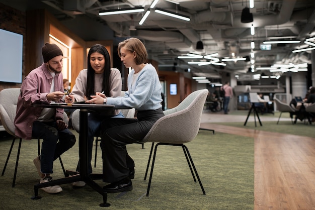 Zalety elastycznych przestrzeni biurowych dla rozwijających się firm